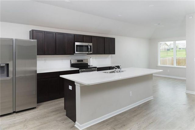 1606 Maci Drive, Belton, MO 64012