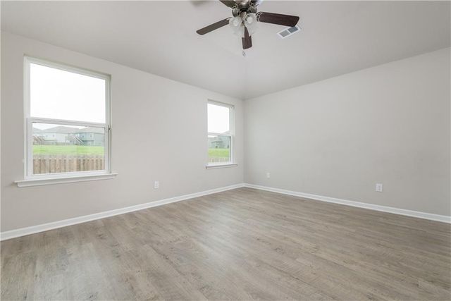 1606 Maci Drive, Belton, MO 64012
