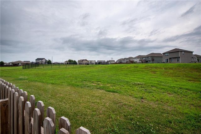 1606 Maci Drive, Belton, MO 64012