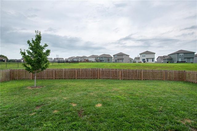 1606 Maci Drive, Belton, MO 64012