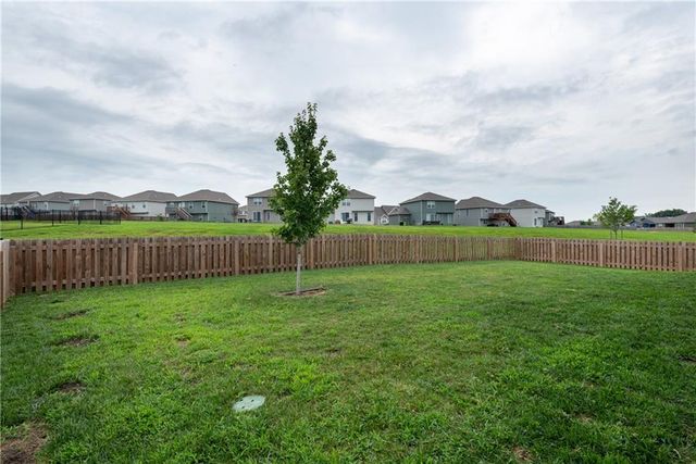 1606 Maci Drive, Belton, MO 64012