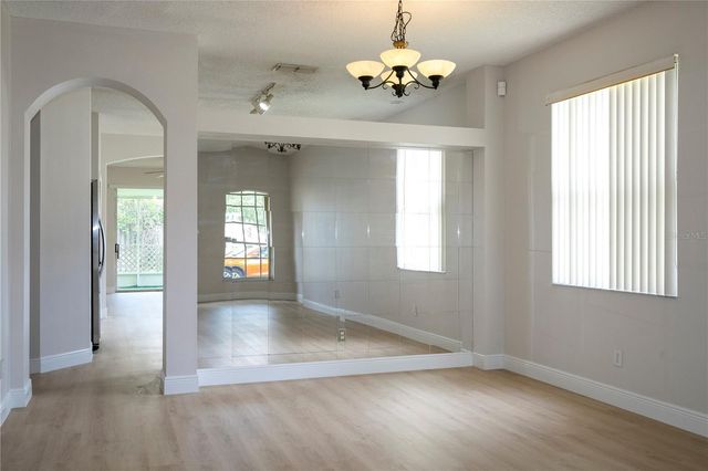 13827 HAWKEYE DRIVE, Orlando, FL 32837