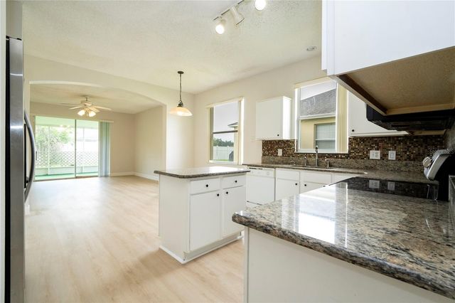 13827 HAWKEYE DRIVE, Orlando, FL 32837