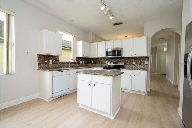 13827 HAWKEYE DRIVE, Orlando, FL 32837