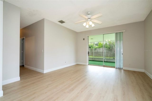 13827 HAWKEYE DRIVE, Orlando, FL 32837