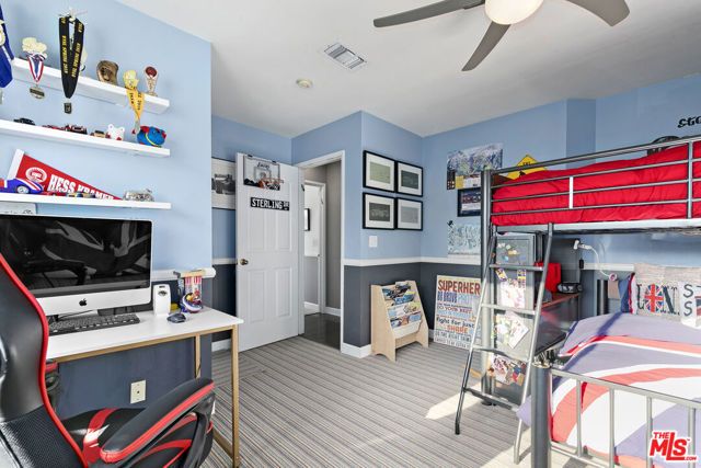 5176 Don Pio Drive, Woodland Hills (los Angeles), CA 91364