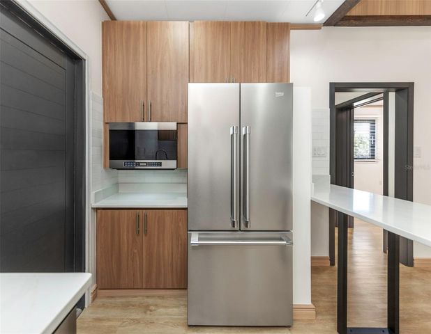 1125 MELROSE AVENUE S, St Petersburg, FL 33705