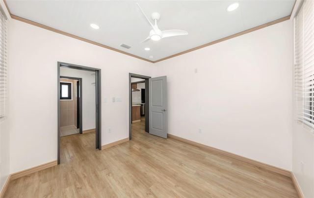 1125 MELROSE AVENUE S, St Petersburg, FL 33705