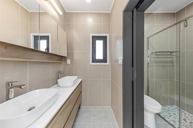 1125 MELROSE AVENUE S, St Petersburg, FL 33705