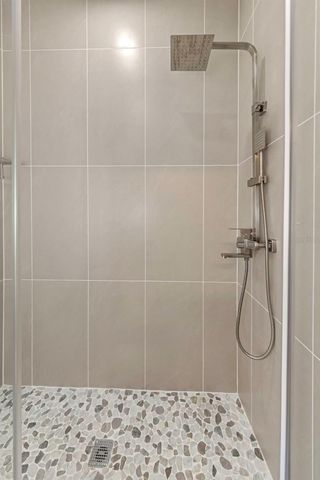 1125 MELROSE AVENUE S, St Petersburg, FL 33705