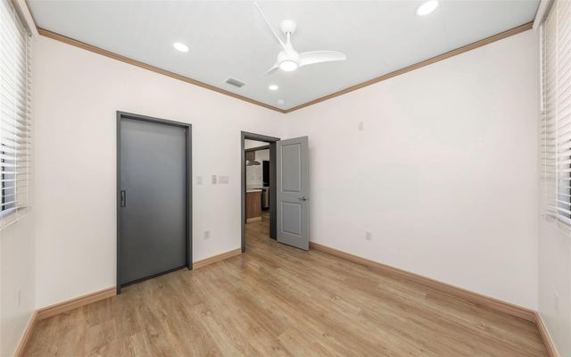 1125 MELROSE AVENUE S, St Petersburg, FL 33705