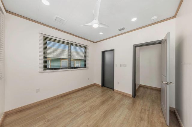 1125 MELROSE AVENUE S, St Petersburg, FL 33705