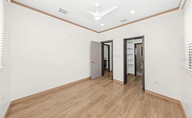 1125 MELROSE AVENUE S, St Petersburg, FL 33705