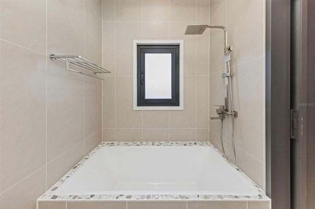 1125 MELROSE AVENUE S, St Petersburg, FL 33705