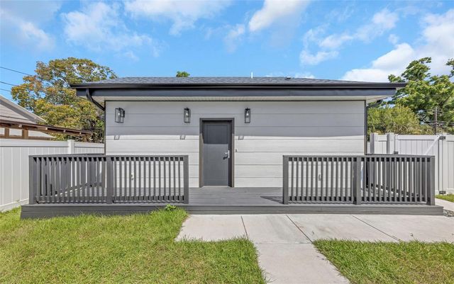 1125 MELROSE AVENUE S, St Petersburg, FL 33705