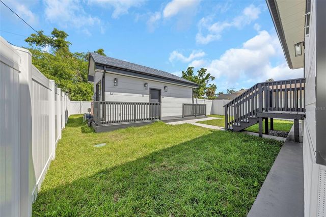 1125 MELROSE AVENUE S, St Petersburg, FL 33705