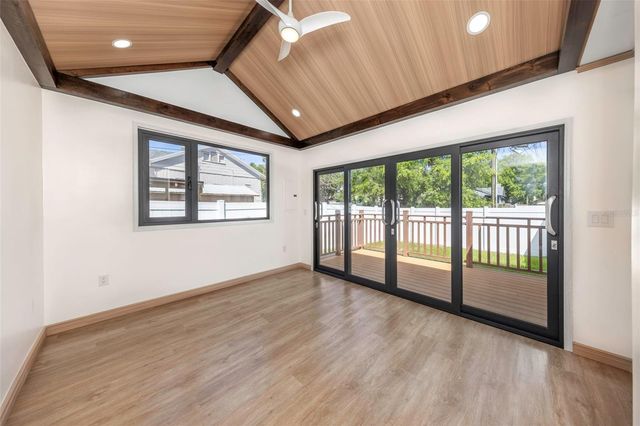 1125 MELROSE AVENUE S, St Petersburg, FL 33705