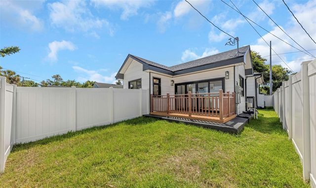 1125 MELROSE AVENUE S, St Petersburg, FL 33705