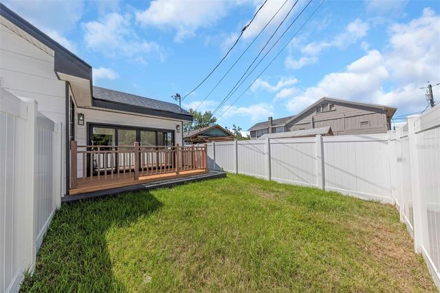 1125 MELROSE AVENUE S, St Petersburg, FL 33705