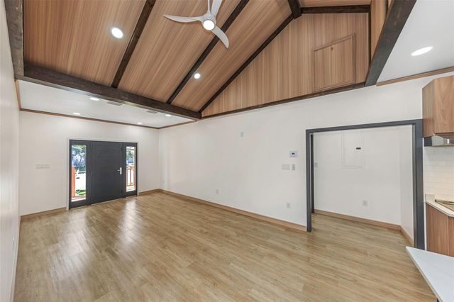 1125 MELROSE AVENUE S, St Petersburg, FL 33705