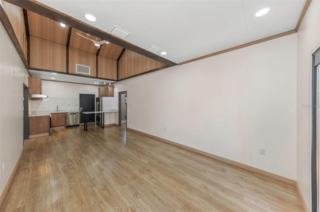 1125 MELROSE AVENUE S, St Petersburg, FL 33705