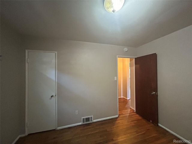 19313 Stahelin Avenue, Detroit, MI 48219