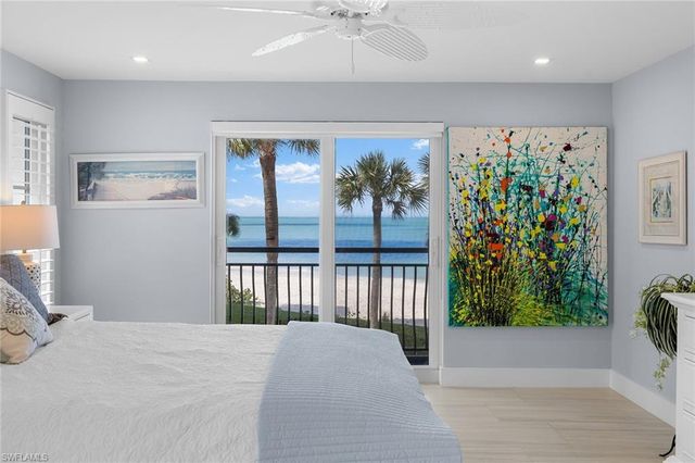 3333 Gulf Shore BLVD N # 4, Naples, FL 34103