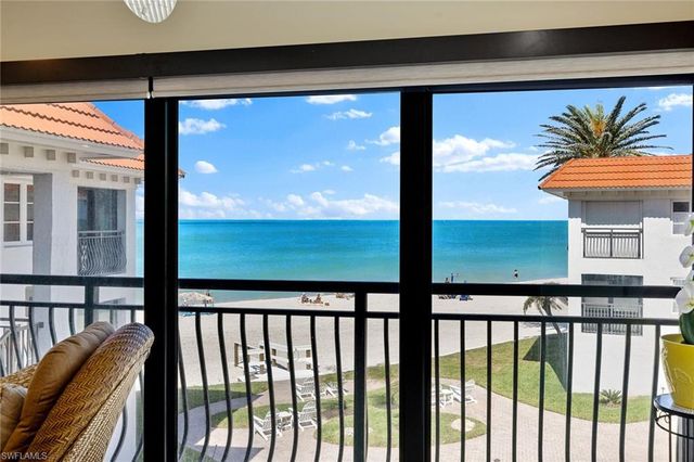 3333 Gulf Shore BLVD N # 4, Naples, FL 34103