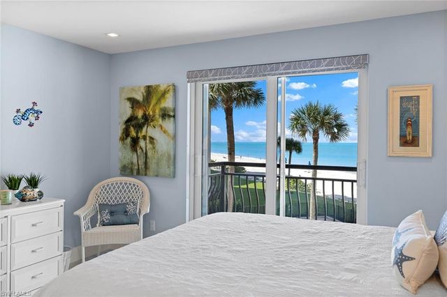 3333 Gulf Shore BLVD N # 4, Naples, FL 34103