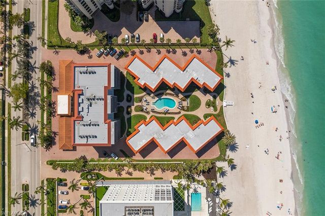 3333 Gulf Shore BLVD N # 4, Naples, FL 34103