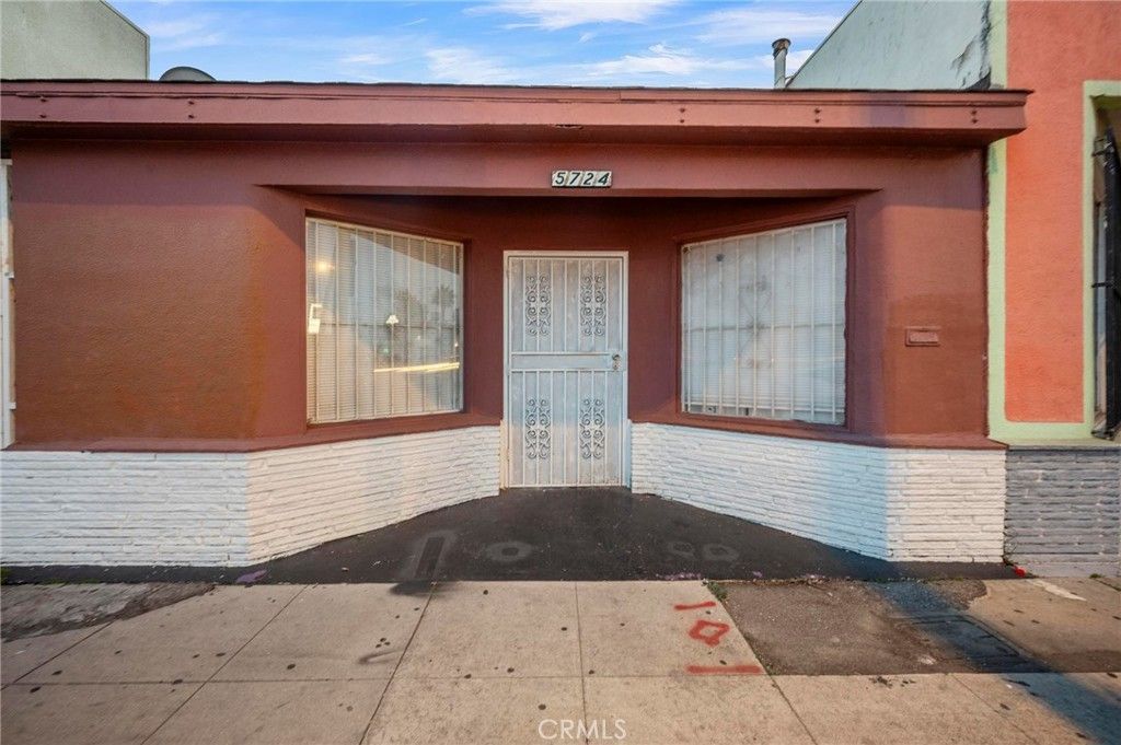 5724 E Beverly Boulevard, Los Angeles, CA 90022 — photo 2