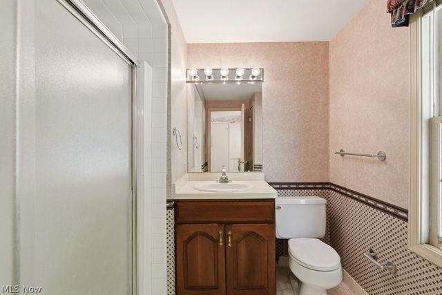 8700 Bradford Lane, Brecksville, OH 44141