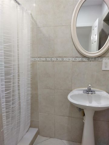 265 NW 190th Street, Miami Gardens, FL 33169