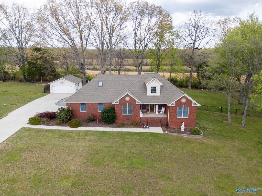 61 Eastridge Road, Fayetteville, TN 37334