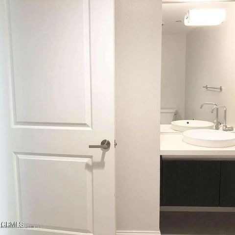 60 S Vinedo Avenue 105, Pasadena, CA 91107