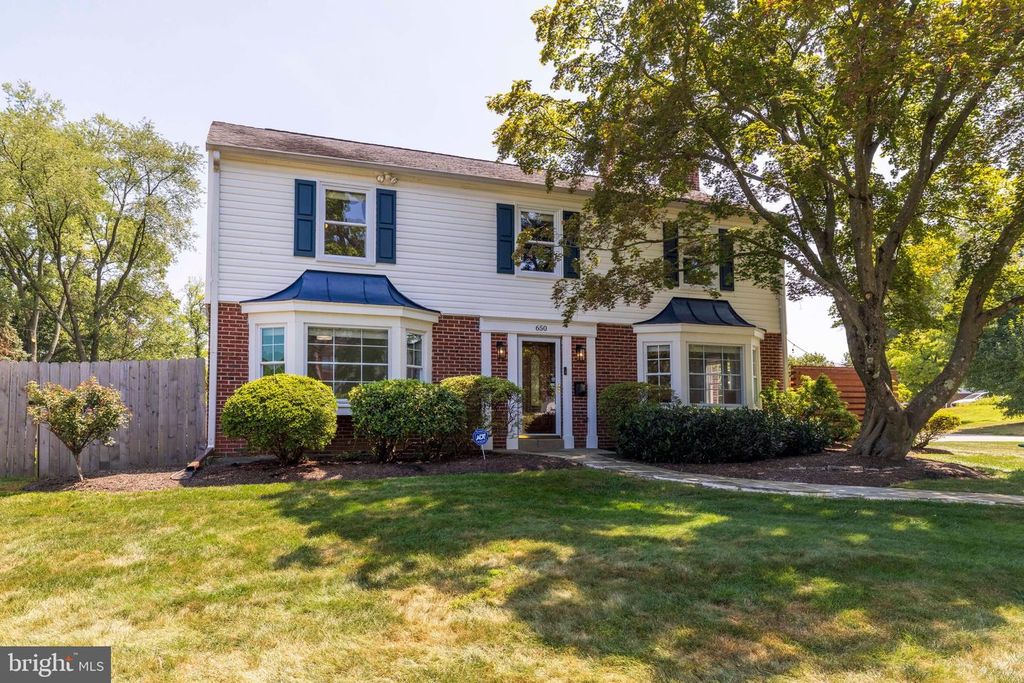 650 GREEN BRIAR RD, Elkins Park, PA 19027