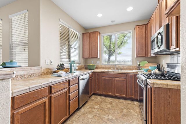 3103 Leiper Loop, Lincoln, CA 95648