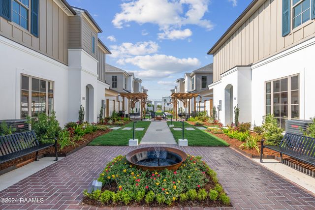 115 Gaunt Lane 106, Youngsville, LA 70592