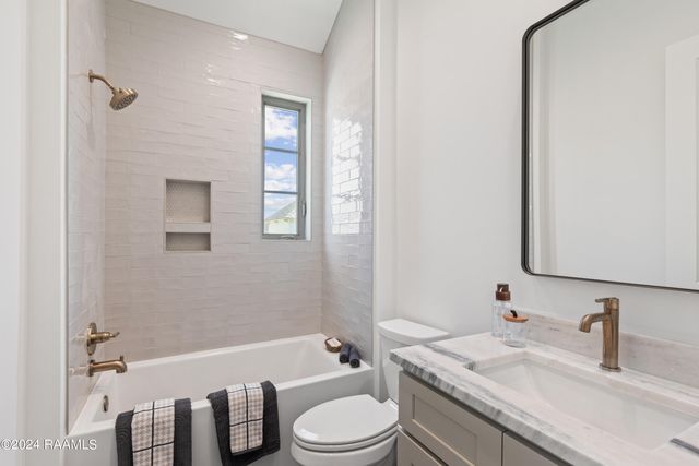 115 Gaunt Lane 106, Youngsville, LA 70592