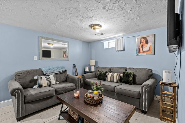 5 Gail Avenue, Cranston, RI 02905