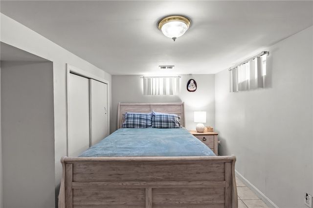 5 Gail Avenue, Cranston, RI 02905