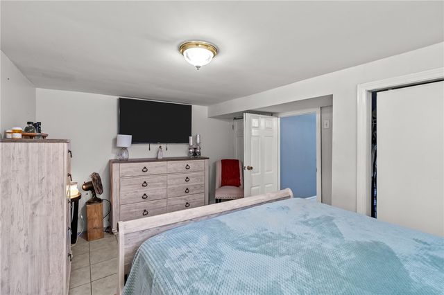 5 Gail Avenue, Cranston, RI 02905