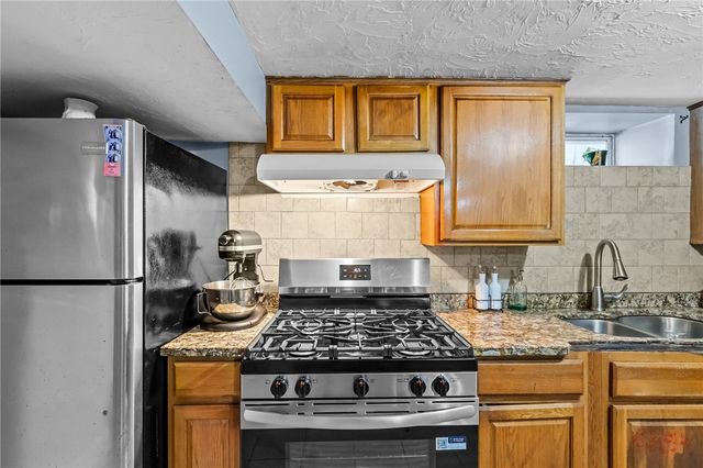 5 Gail Avenue, Cranston, RI 02905