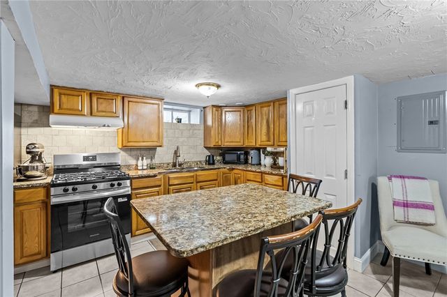 5 Gail Avenue, Cranston, RI 02905