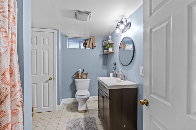 5 Gail Avenue, Cranston, RI 02905