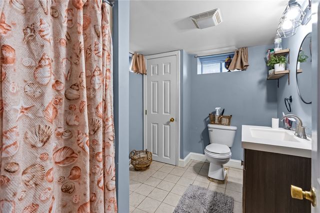 5 Gail Avenue, Cranston, RI 02905