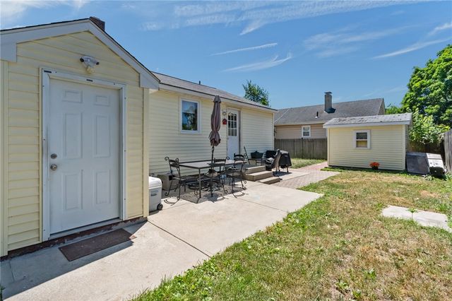 5 Gail Avenue, Cranston, RI 02905