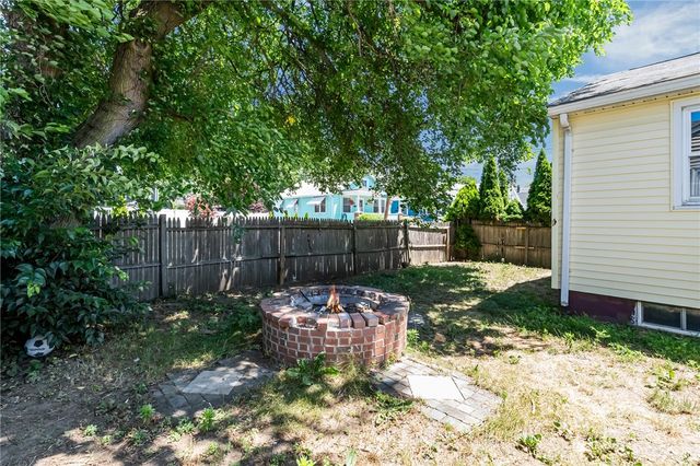 5 Gail Avenue, Cranston, RI 02905