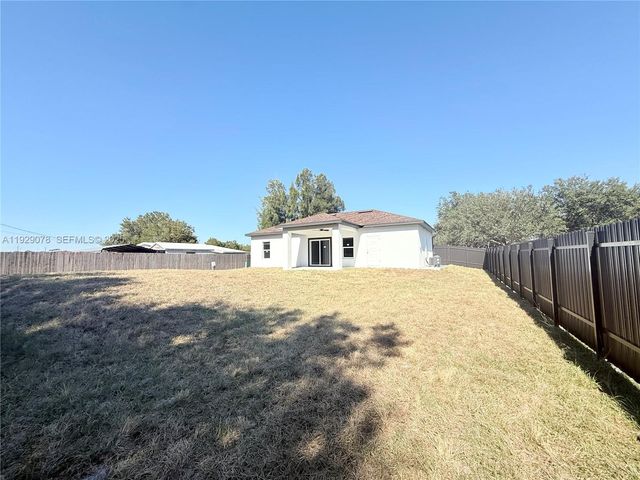 30095 Beech Rd, Punta Gorda, FL 33982