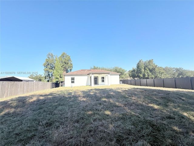 30095 Beech Rd, Punta Gorda, FL 33982